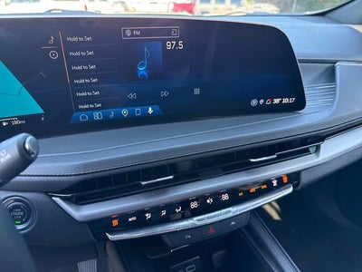 2025 Cadillac XT4 Premium Luxury