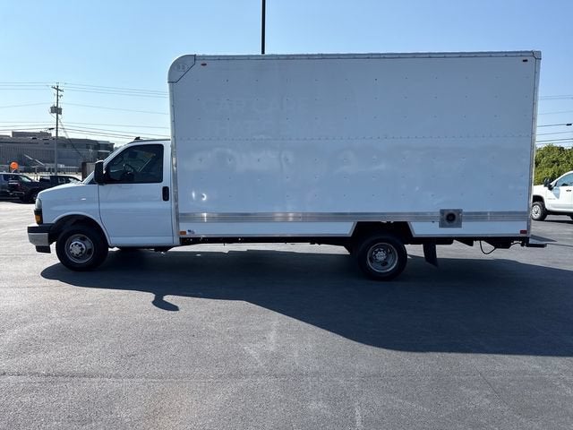 2023 Chevrolet Express Cutaway 3500 1WT
