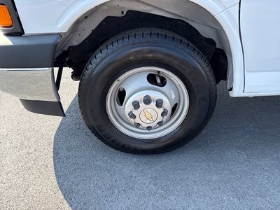2023 Chevrolet Express Cutaway 3500 1WT