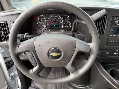 2025 Chevrolet Express Cutaway 3500 1WT