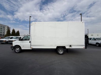 2025 Chevrolet Express Cutaway 3500 1WT