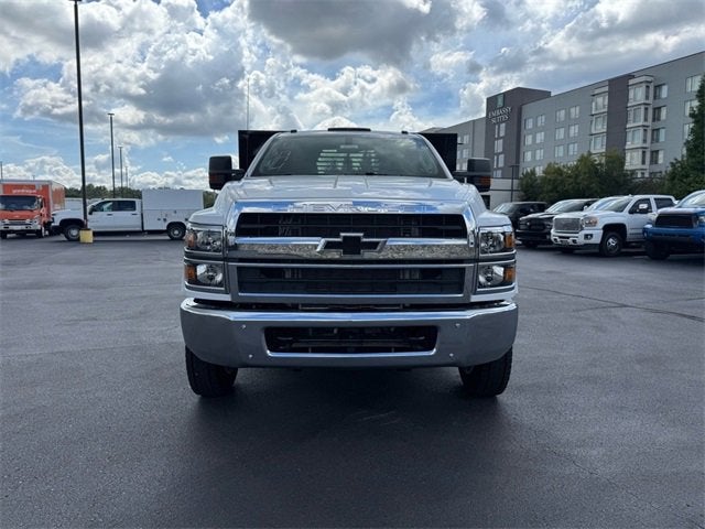 2024 Chevrolet Silverado 5500 HD Work Truck