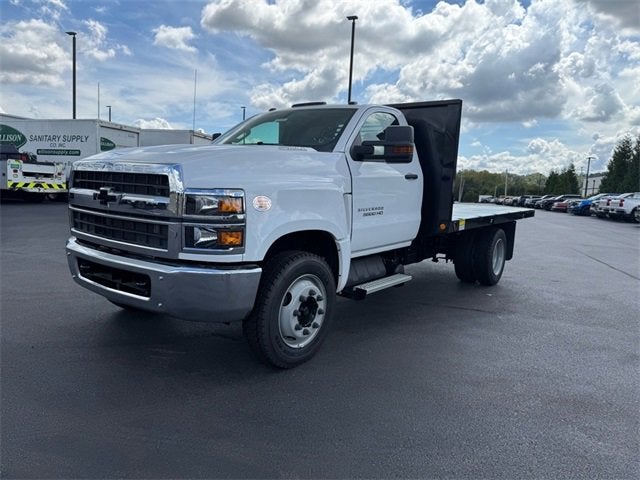 2024 Chevrolet Silverado 5500 HD Work Truck