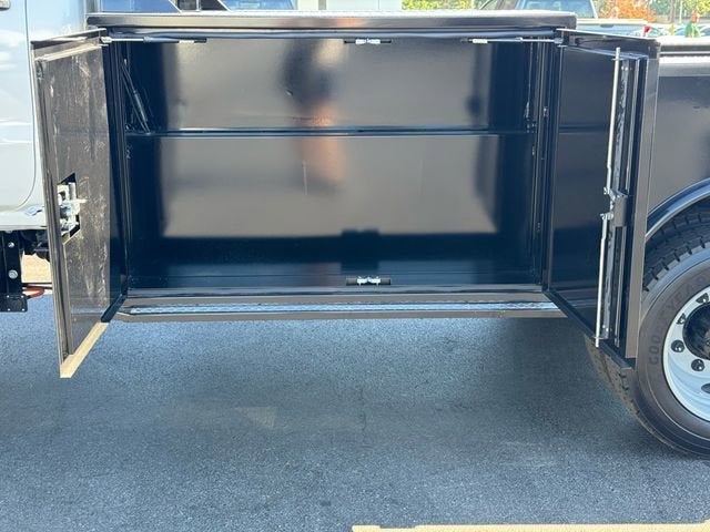 2024 Chevrolet Silverado 4500 HD Work Truck