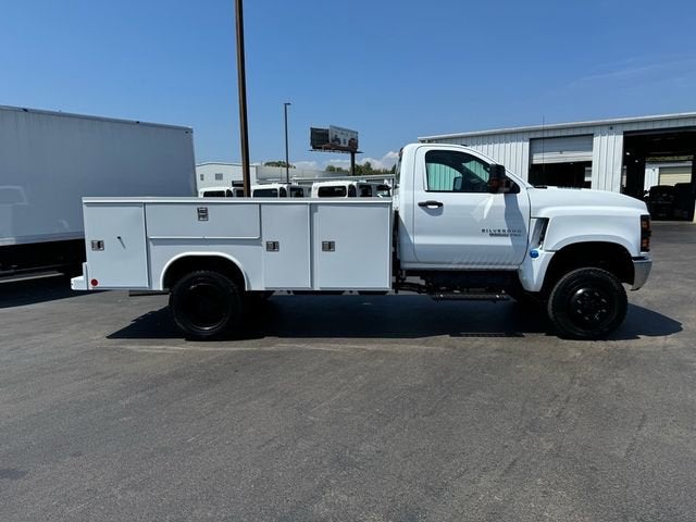 2024 Chevrolet Silverado 5500 HD Work Truck