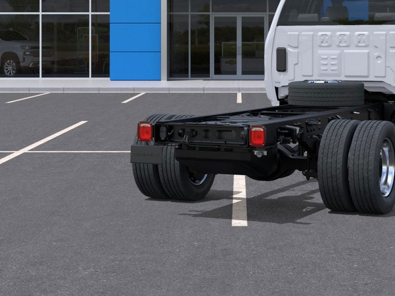 2025 Chevrolet Silverado 5500 HD Work Truck