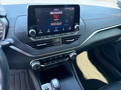 2021 Nissan Altima 2.0 SR