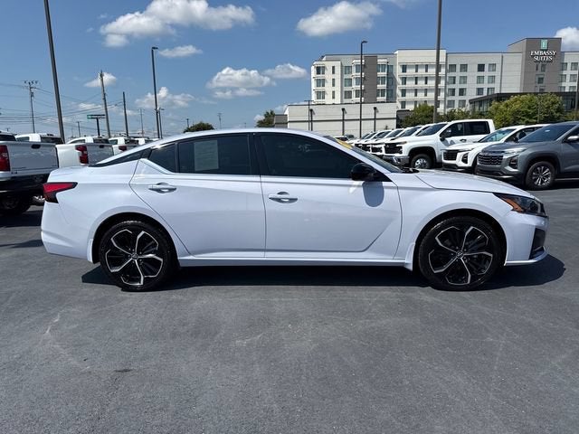 2025 Nissan Altima SR