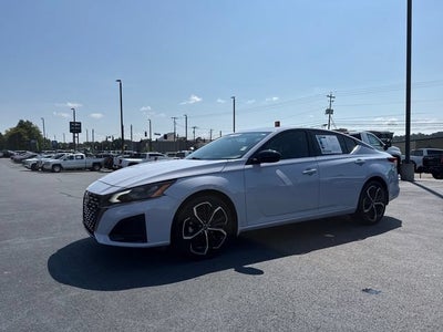 2025 Nissan Altima SR