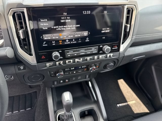 2025 Nissan Frontier SV