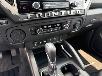 2025 Nissan Frontier SV
