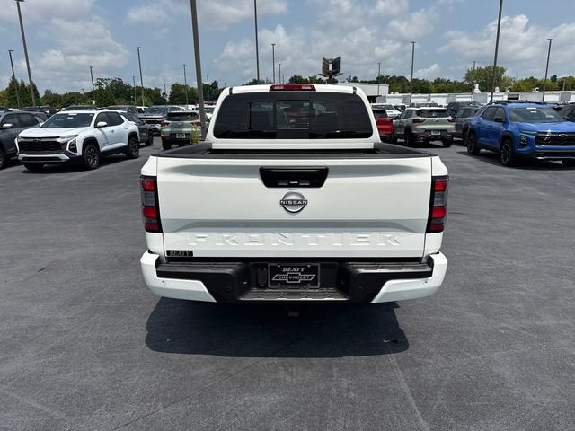 2025 Nissan Frontier SV