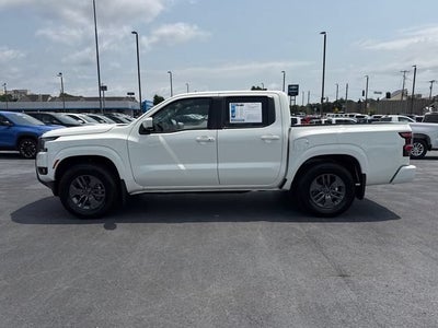 2025 Nissan Frontier SV