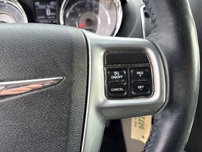 2013 Chrysler Town & Country Touring