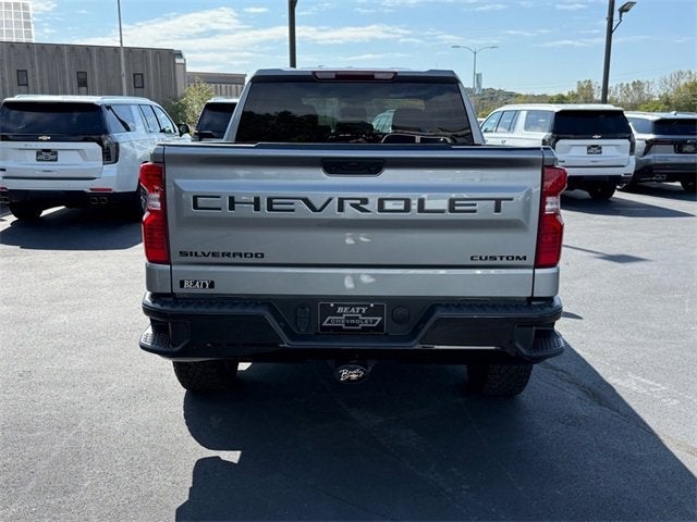 2023 Chevrolet Silverado 1500 Custom Trail Boss