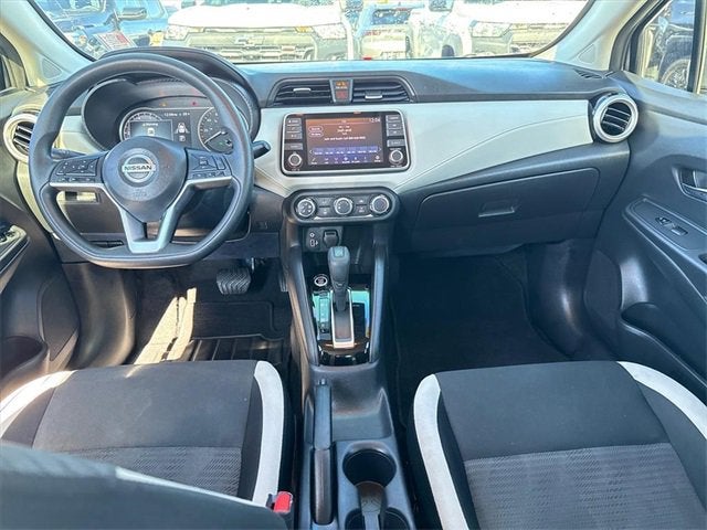 2022 Nissan Versa SV