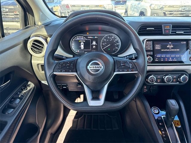 2022 Nissan Versa SV