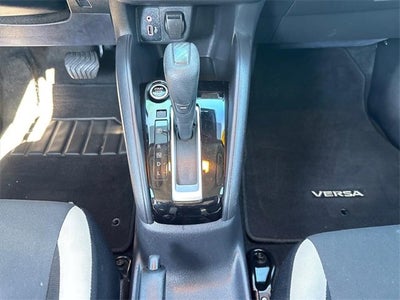 2022 Nissan Versa SV