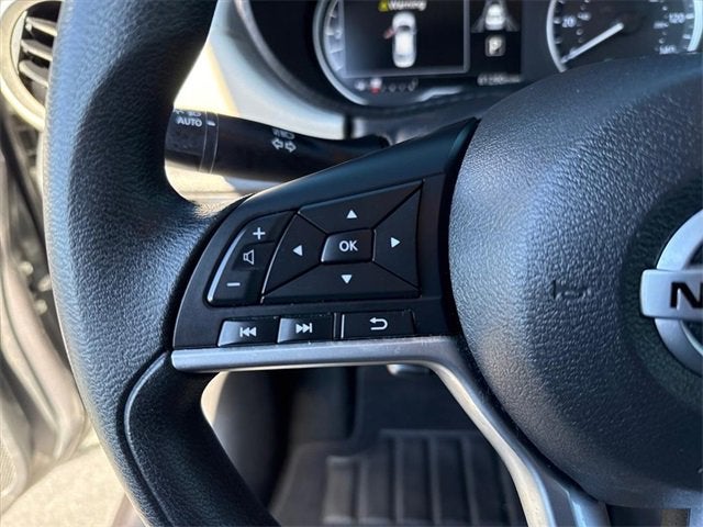 2022 Nissan Versa SV