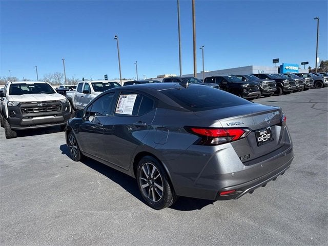 2022 Nissan Versa SV