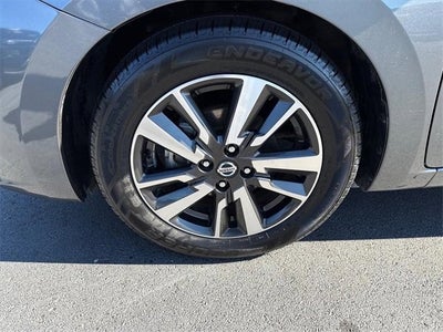 2022 Nissan Versa SV