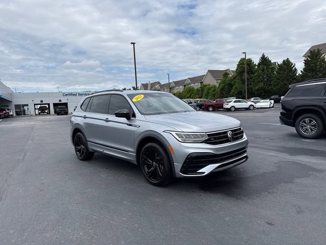 2023 Volkswagen Tiguan SE R-Line Black