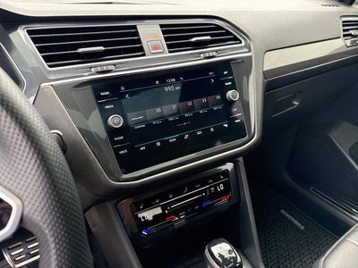 2023 Volkswagen Tiguan SE R-Line Black