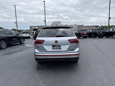 2023 Volkswagen Tiguan SE R-Line Black