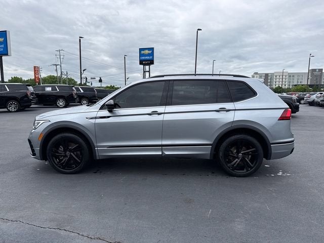 2023 Volkswagen Tiguan SE R-Line Black