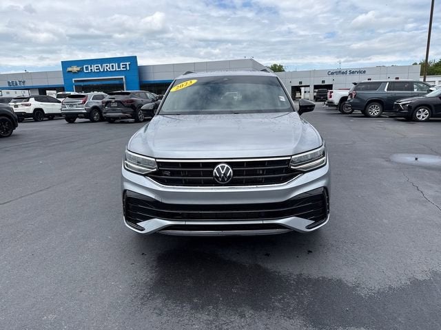 2023 Volkswagen Tiguan SE R-Line Black