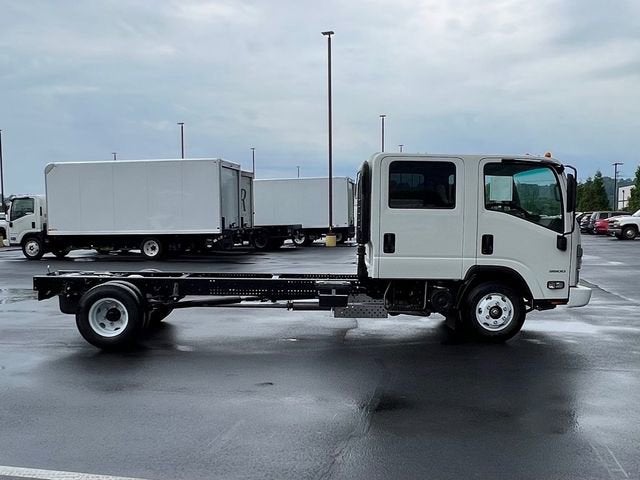 2024 Chevrolet Low Cab Forward 3500 MEDIUM ASH GRAY