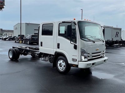 2024 Chevrolet Low Cab Forward 3500 MEDIUM ASH GRAY
