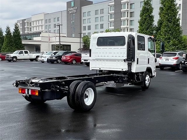2024 Chevrolet Low Cab Forward 3500 MEDIUM ASH GRAY