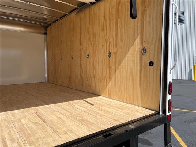 2024 Chevrolet Low Cab Forward 3500 MEDIUM ASH