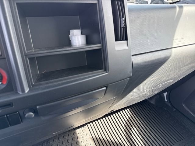 2025 Chevrolet Low Cab Forward 3500 HG MEDIUM ASH GRAY