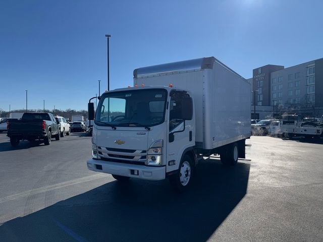 2024 Chevrolet Low Cab Forward 4500 MEDIUM ASH