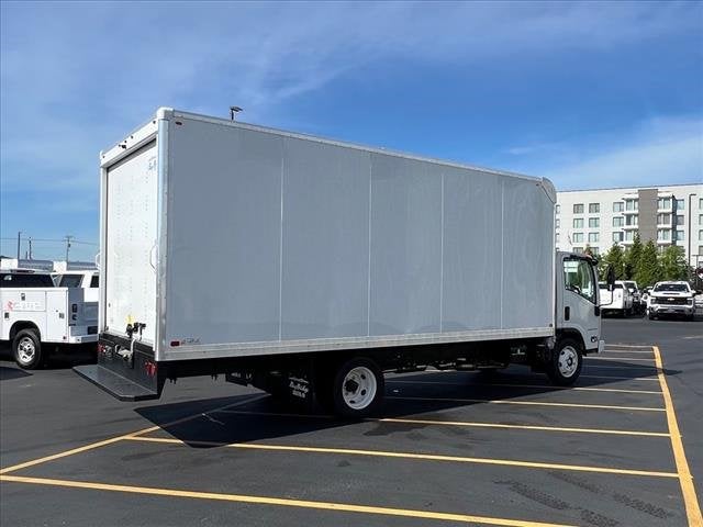 2024 Chevrolet Low Cab Forward 5500 XG MEDIUM ASH GRAY