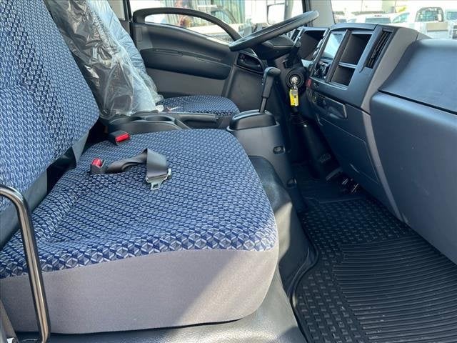 2024 Chevrolet Low Cab Forward 5500 XG MEDIUM ASH GRAY