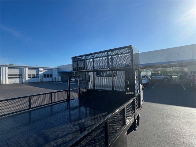 2024 Chevrolet Low Cab Forward 5500 XG MEDIUM ASH GRAY