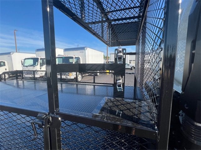 2024 Chevrolet Low Cab Forward 5500 XG MEDIUM ASH GRAY