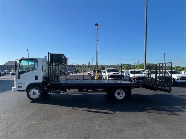 2024 Chevrolet Low Cab Forward 5500 XG MEDIUM ASH GRAY