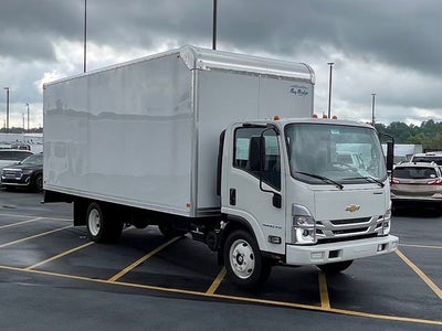 2024 Chevrolet Low Cab Forward 5500 XG MEDIUM ASH GRAY
