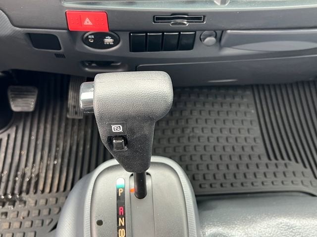 2024 Chevrolet Low Cab Forward 5500 XG MEDIUM ASH GRAY