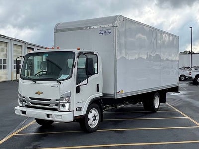 2024 Chevrolet Low Cab Forward 5500 XG MEDIUM ASH GRAY