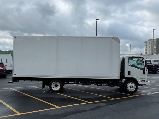 2024 Chevrolet Low Cab Forward 5500 XG MEDIUM ASH GRAY