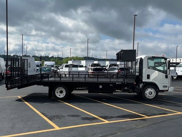 2024 Chevrolet Low Cab Forward 5500 XG MEDIUM ASH GRAY