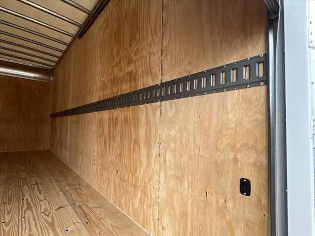 2024 Chevrolet Low Cab Forward 5500 XG MEDIUM ASH GRAY