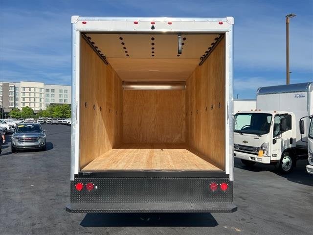 2024 Chevrolet Low Cab Forward 5500 XG MEDIUM ASH GRAY