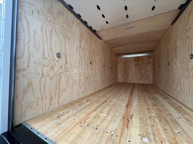 2024 Chevrolet Low Cab Forward 5500 XG MEDIUM ASH GRAY