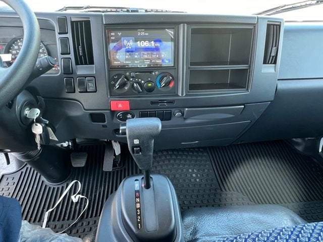 2024 Chevrolet Low Cab Forward 5500 XG MEDIUM ASH GRAY